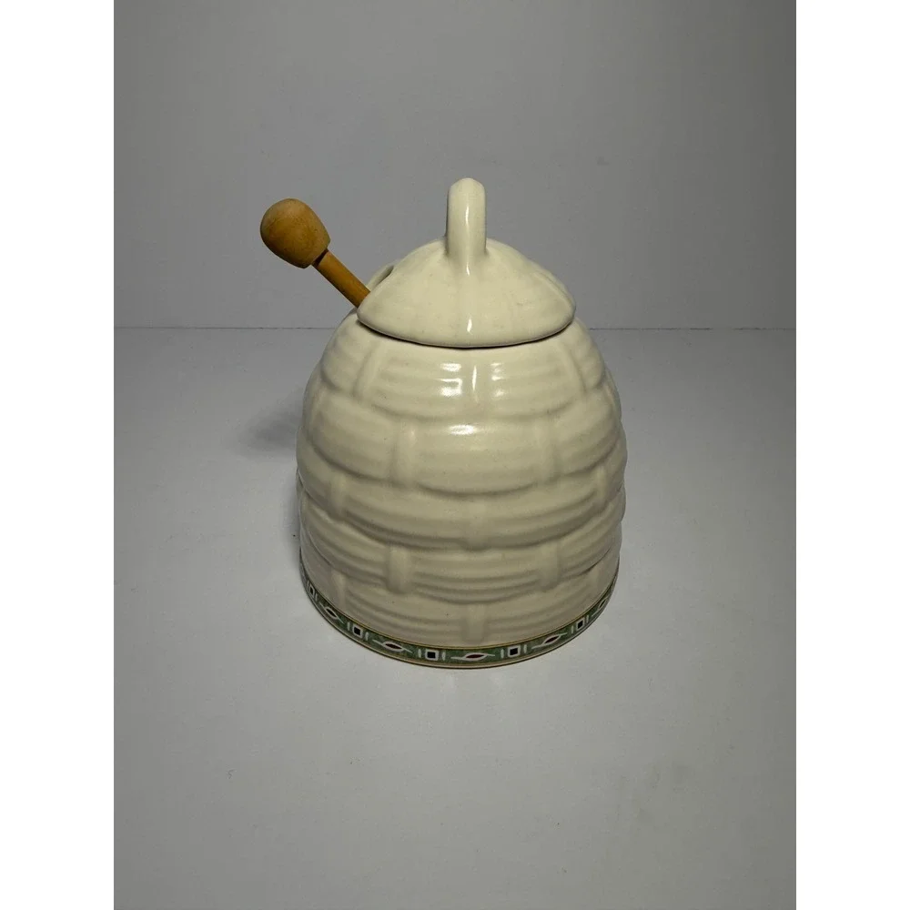 Pfaltzgraff Naturewood Beehive Honey Pot with Lid and Wooden Dipper 339-480-00